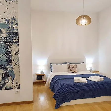 Apartment Blu Flamingo, Eleganza E Comfort A Trastevere *